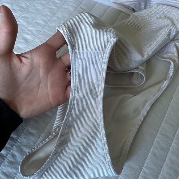 Tularosa white ribbed bikini revolve medium / small - Picture 5 of 12